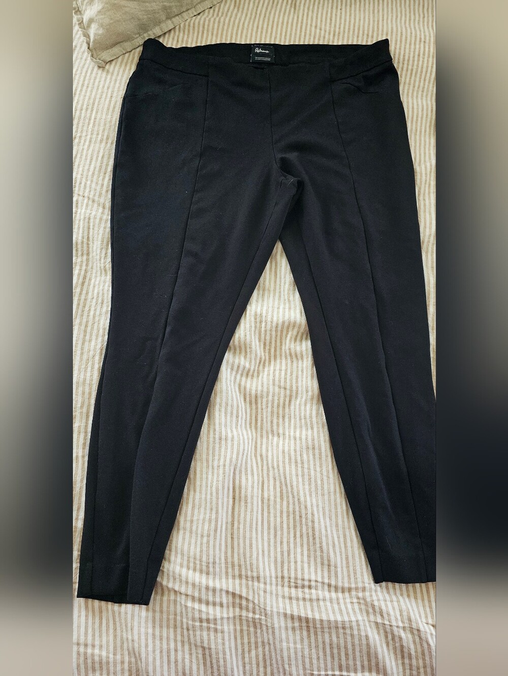 Reitmans 'The Modern Stretch'  Ponte